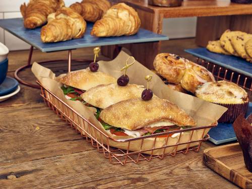 Display baskets for use in buffets