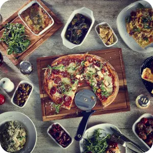 Pizza Peels, Cutters & Racks